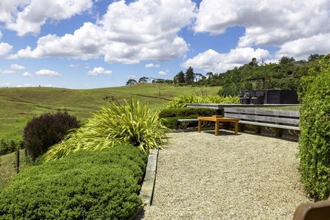 Photo of property in 165b Te Hutewai Road, Raglan, 3296