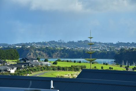 Photo of property in 11 Barcliff Terrace, Gulf Harbour, Whangaparaoa, 0930