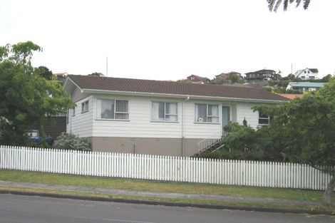Photo of property in 82 West Harbour Drive, West Harbour, Auckland, 0618