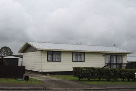 Photo of property in 2 Inca Place, Red Hill, Papakura, 2110