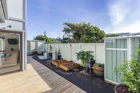 Photo of property in 20b Acheron Road, Paremata, Porirua, 5026