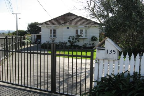 Photo of property in 135 Waiwhetu Road, Waterloo, Lower Hutt, 5011