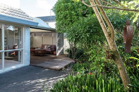 Photo of property in 2/132 Millhouse Drive, Northpark, Auckland, 2013