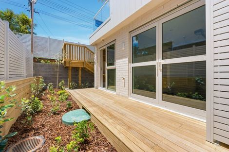 Photo of property in 1/186 Forrest Hill Road, Forrest Hill, Auckland, 0620