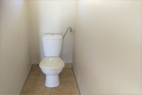 Photo of property in 16 Trinidad Road, Sunnynook, Auckland, 0620