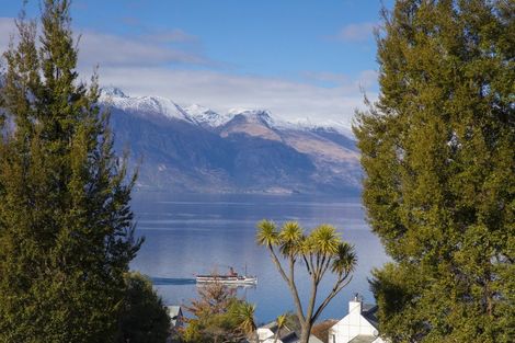 Photo of property in 6 Aspen Grove, Fernhill, Queenstown, 9300
