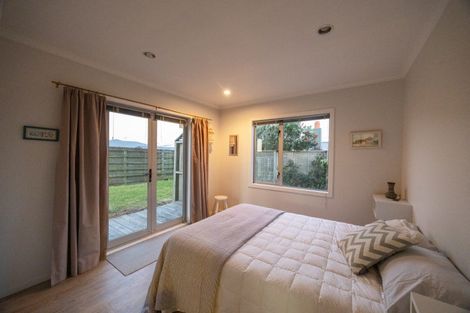 Photo of property in 22a Marine Parade South, Foxton Beach, Foxton, 4815