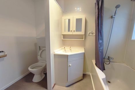 Photo of property in 2/22 Craig Road, Milford, Auckland, 0620