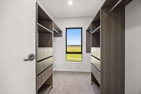 Photo of property in 35 Park Green Avenue, Rosehill, Papakura, 2113