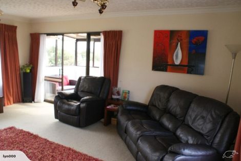 Photo of property in 20 Taupata Street, Redcliffs, Christchurch, 8081