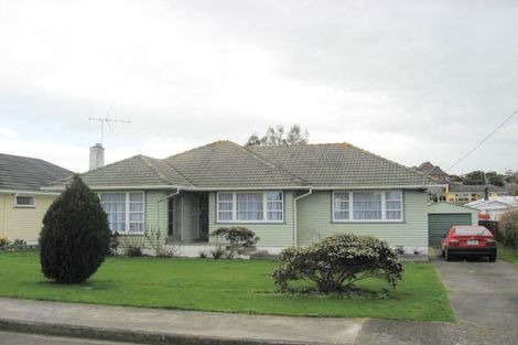 Photo of property in 10 Lancaster Street, Levin, 5510