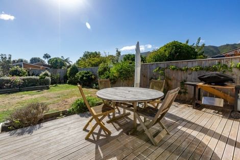Photo of property in 48b Andrew Street, Waikanae, 5036