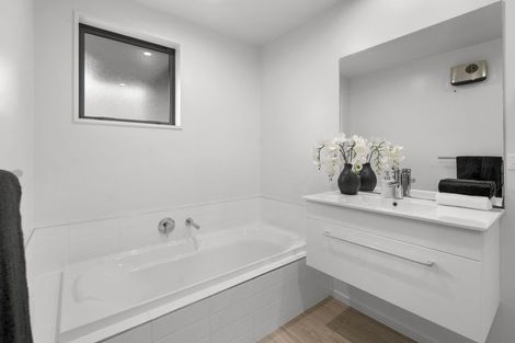 Photo of property in 10 Shale Court, Rolleston, 7614