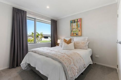 Photo of property in 13 Pitoitoi Drive, Riverhead, 0820