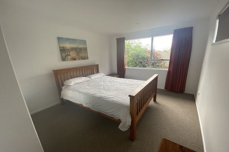 Photo of property in 8a Wyatt Place, Russley, Christchurch, 8042