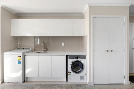 Photo of property in 9 Westview Place, Western Heights, Hamilton, 3200