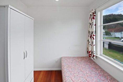 Photo of property in 11 Toomath Street, Naenae, Lower Hutt, 5011