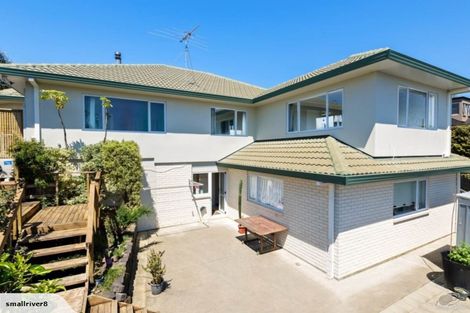Photo of property in 22 John Brooke Crescent, East Tamaki Heights, Auckland, 2016