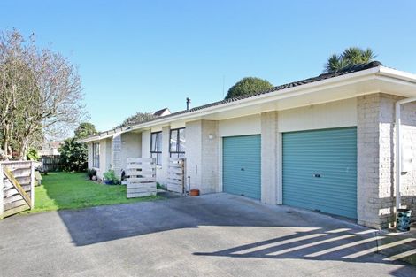 Photo of property in 7b Kelvin Road, Papakura, 2110
