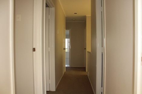 Photo of property in 123 Sandspit Road, Shelly Park, Auckland, 2014