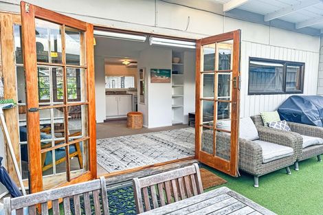 Photo of property in 2/3 Head Street, Sumner, Christchurch, 8081