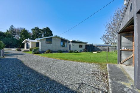 Photo of property in 86 Seaward Road, Edendale, 9825