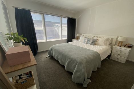 Photo of property in 4/221 Hurstmere Road, Takapuna, Auckland, 0622