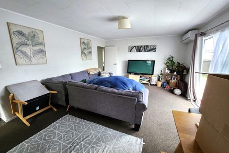 Photo of property in 60 Burundi Avenue, Clendon Park, Auckland, 2103