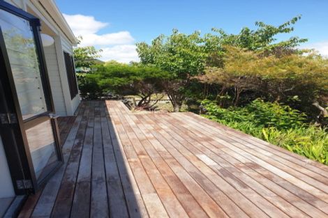 Photo of property in 127 Winara Avenue, Waikanae, 5036