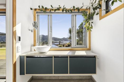 Photo of property in 30 Ruataniwha Drive, Collingwood, 7073