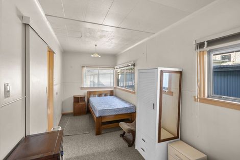 Photo of property in 53 Blake Street, New Brighton, Christchurch, 8061