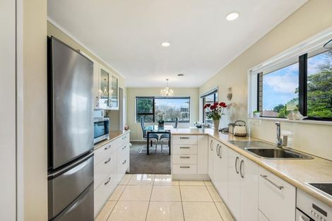Photo of property in 1 Elcoat Avenue, Henderson, Auckland, 0612