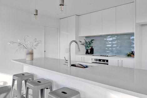 Photo of property in 4 Midsummer Avenue, Stratford, 4332