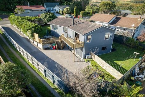 Photo of property in 60 Dominica Crescent, Grenada Village, Wellington, 6037