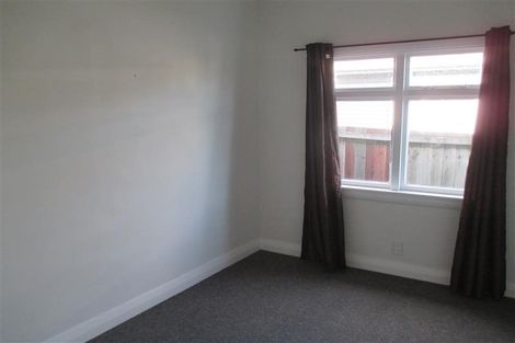 Photo of property in 90 Packe Street, Edgeware, Christchurch, 8013