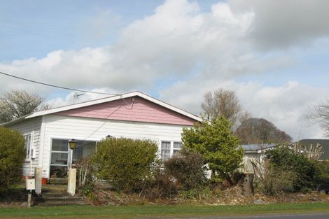 Photo of property in 17 Celia Street, Stratford, 4332