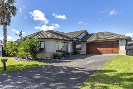 Photo of property in 22 Emyvalie Place, Dannemora, Auckland, 2016