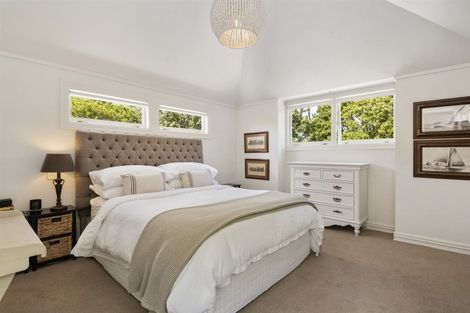 Photo of property in 49b Roland Road, Greenhithe, Auckland, 0632