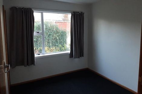 Photo of property in 21 Eglinton Street, Avondale, Christchurch, 8061