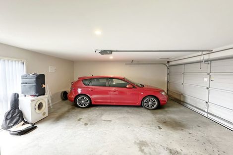 Photo of property in 4 Ruhanui Lane, Pakuranga Heights, Auckland, 2010