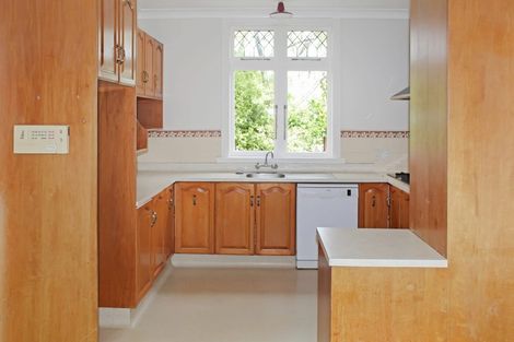 Photo of property in 34 Russell Street, Palmerston North, 4414