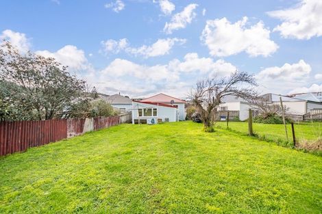 Photo of property in 15 Luxford Street, Berhampore, Wellington, 6023