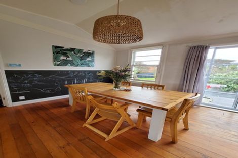 Photo of property in 57a Springs Road, Parakai, 0830