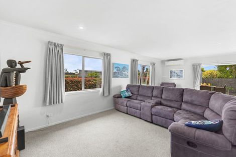 Photo of property in 16 Kedge Drive, Mangawhai, 0505