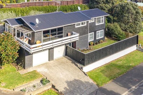 Photo of property in 121 Great North Road, Saint Johns Hill, Whanganui, 4501