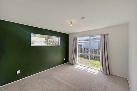 Photo of property in 21a Raglan Avenue, Cloverlea, Palmerston North, 4412