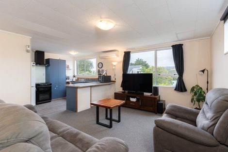 Photo of property in 1/7 Venus Place, Whitby, Porirua, 5024