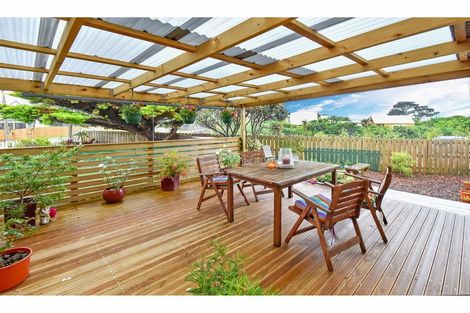 Photo of property in 14 Cordyline Road, Port Waikato, Tuakau, 2695