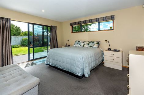 Photo of property in 9 Blue Gum Place, New Brighton, Christchurch, 8083