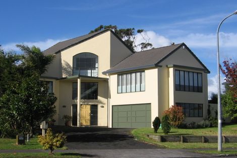 Photo of property in 109 Eugenia Rise, Goodwood Heights, Auckland, 2105